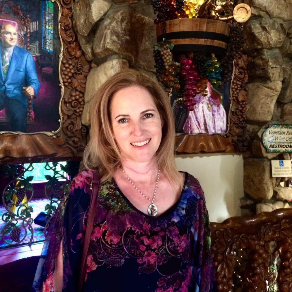 Meet your Posher, Jennifer